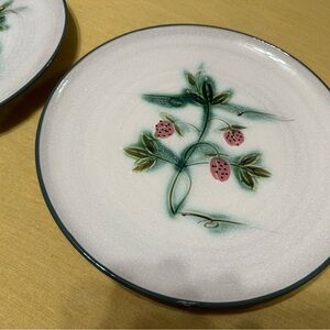 Ichigo Farcrest Ware Stoneware Strawberry Dinner Plates set of 8- Japan